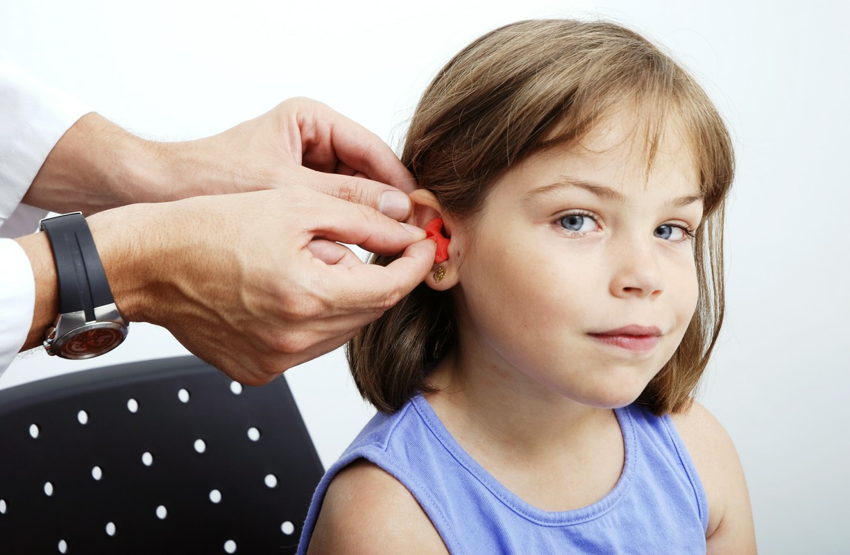 Jakie problemy słuchowe u dzieci można leczyć?